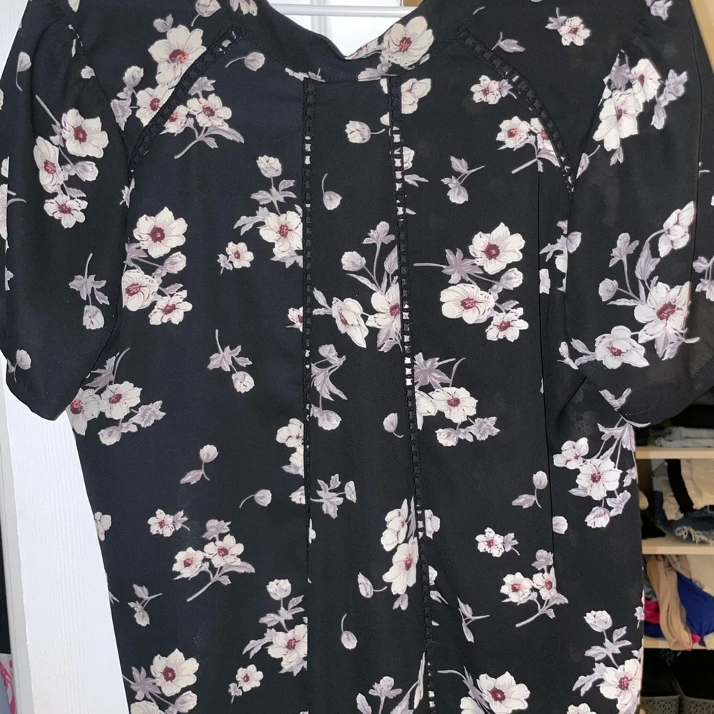 Blouse - Picture 2 of 4